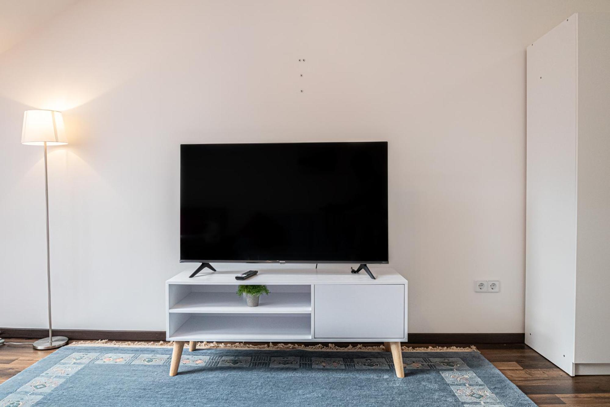 Airy Attic Apt.: Stylish Studio At Penzing Area Viena Exterior foto